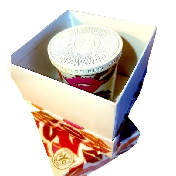 Bond No. 9 Nolita Candle Pink Lips Gift Box Ceramic Jar Empty Collectible Set - Picture 3 of 14